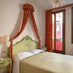 Hotel al Sotoportego